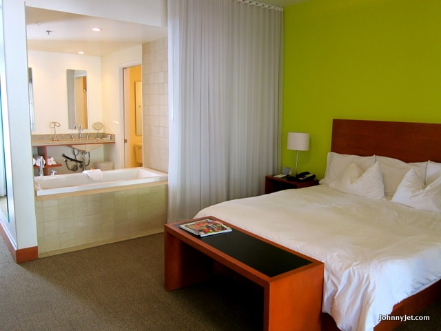 A standard room at Hotel Casa 425