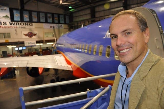 Johnny viewing a Southwest aircraft in Dallas, October 2009. Credit: Johnny Jet