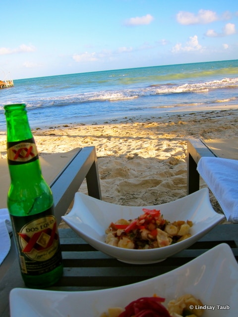 Playa y cerveza y ceviche - perfecto!