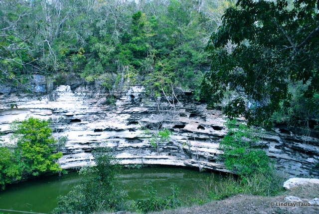 Cenote at Chichén Itzá