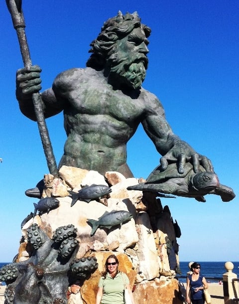 THE 10 CLOSEST Hotels to King Neptune Statue on the Boardwalk, Virginia  Beach