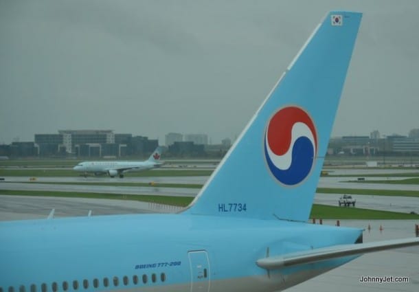 Korean Air 777-200 at YYZ