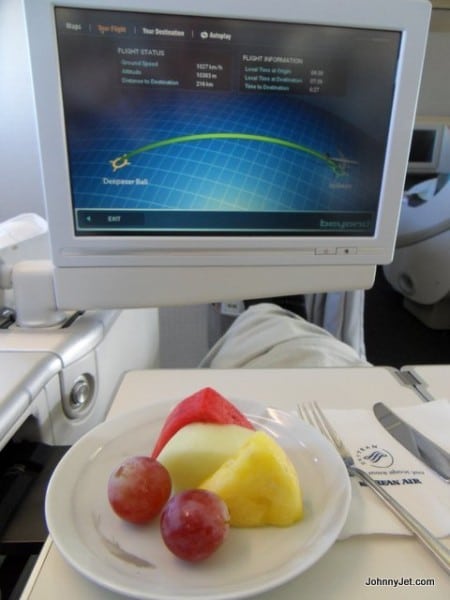 Fruit on DPS-ICN flight