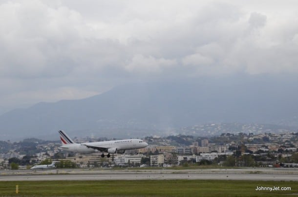 Air France landing at NCE Airport