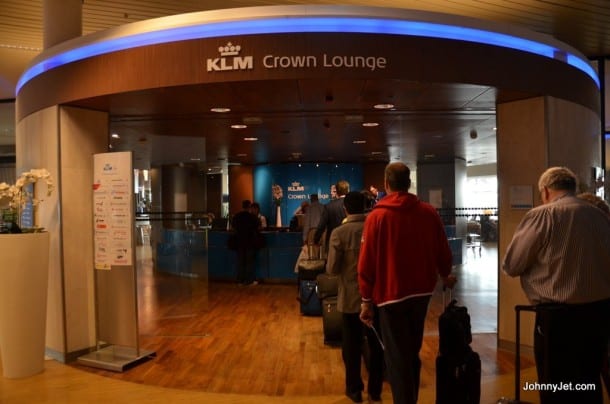 Line to KLM Crown Lounge (it moved quickly)