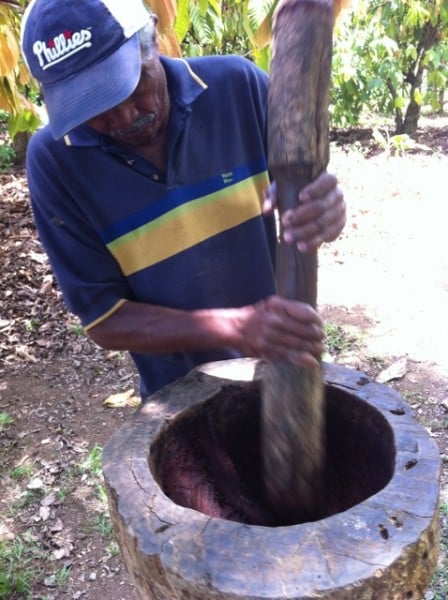 Pulverizing the cacao