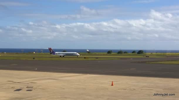 Hawaiian Airlines landing at LIH