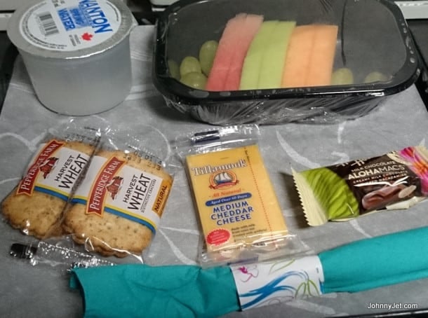Hawaiian Airlines coach breakfast