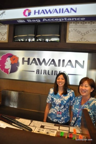 Hawaiian Airlines agents