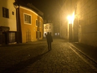 Cesky Krumlov streets at night