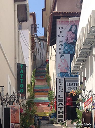 Colored steps in Kusadasi along with a vast assortment of jewelry, leather, ceramics, sweets called lokum (Turkish delights) and carpets