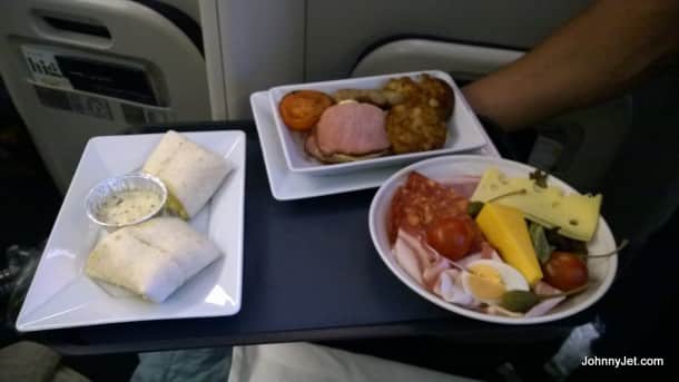Breakfast is served in British Airways Club World from London to Bangkok
