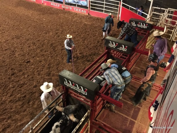 Live Bull Riding at Billy Bob’s Texas