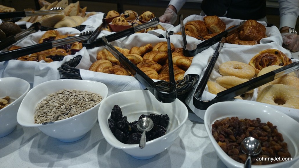 Viking Star's World Cafe breakfast pastries