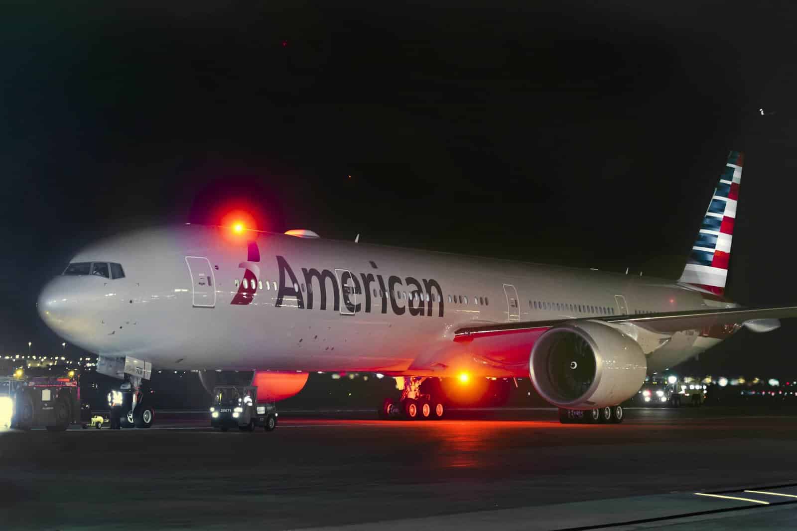 American Airlines 777