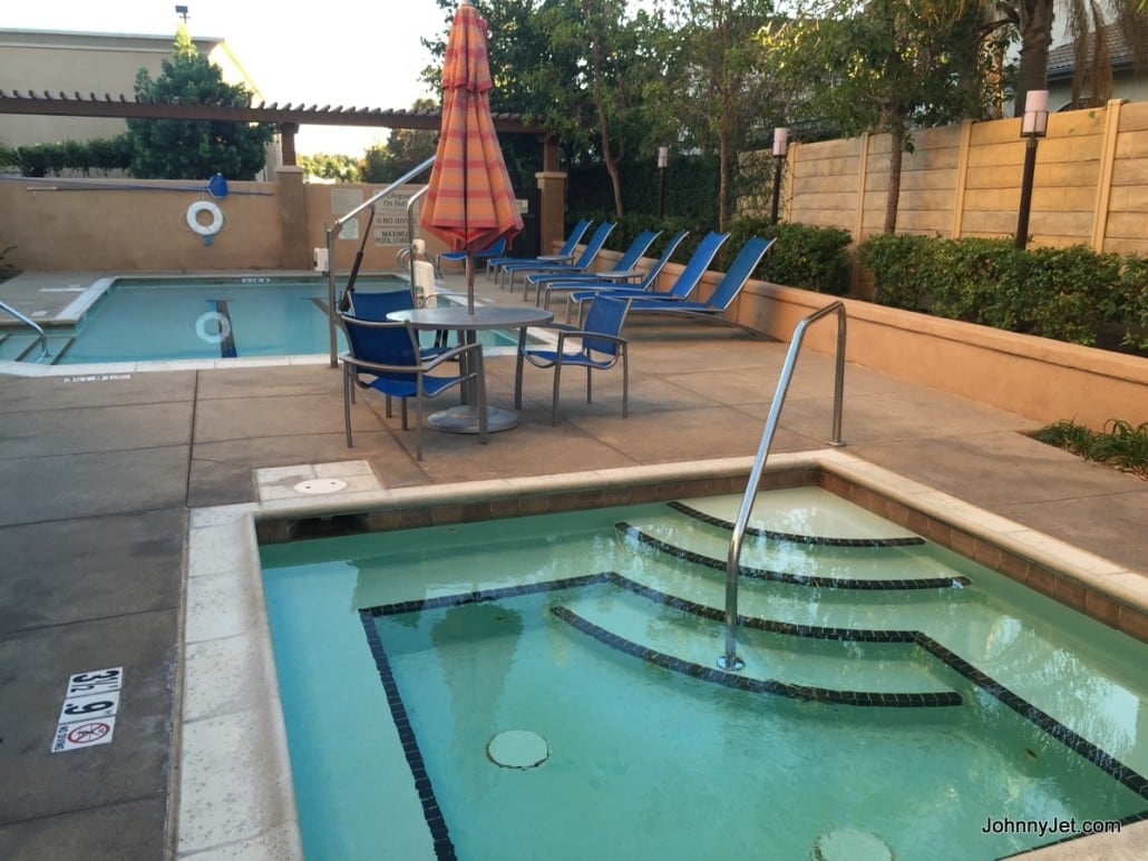 TownePlace Suites hot tub and pool