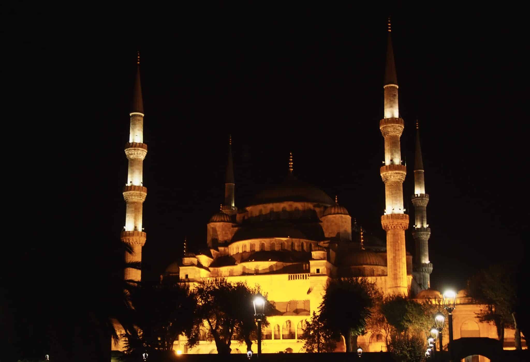 Istanbul's Blue Mosque at night