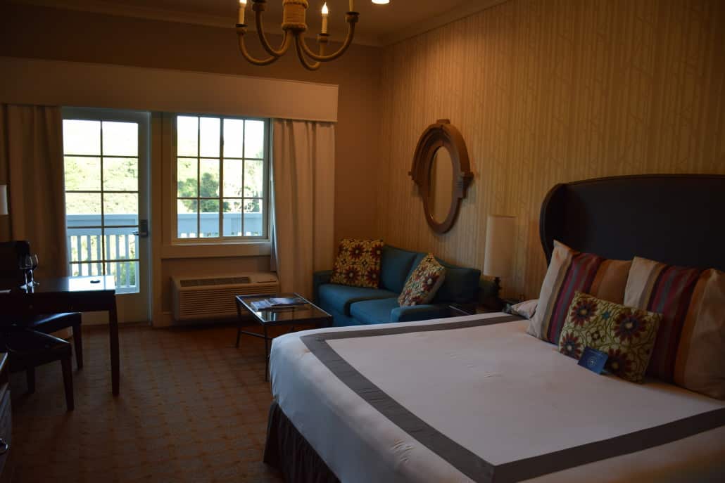 River View Deluxe Whirlpool Room