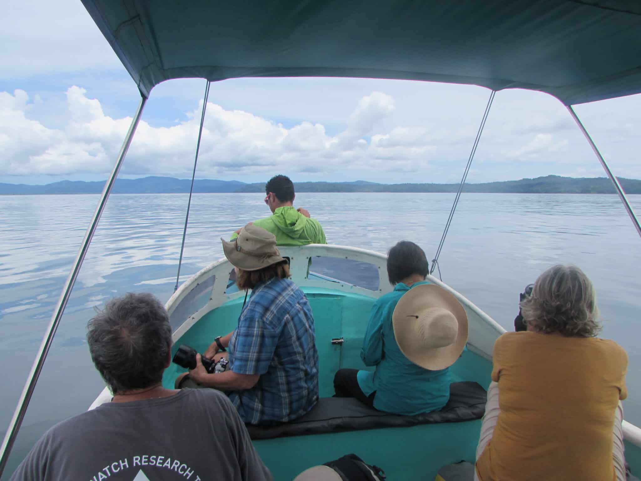 Earthwatch boat crew (Credit: CEIC)