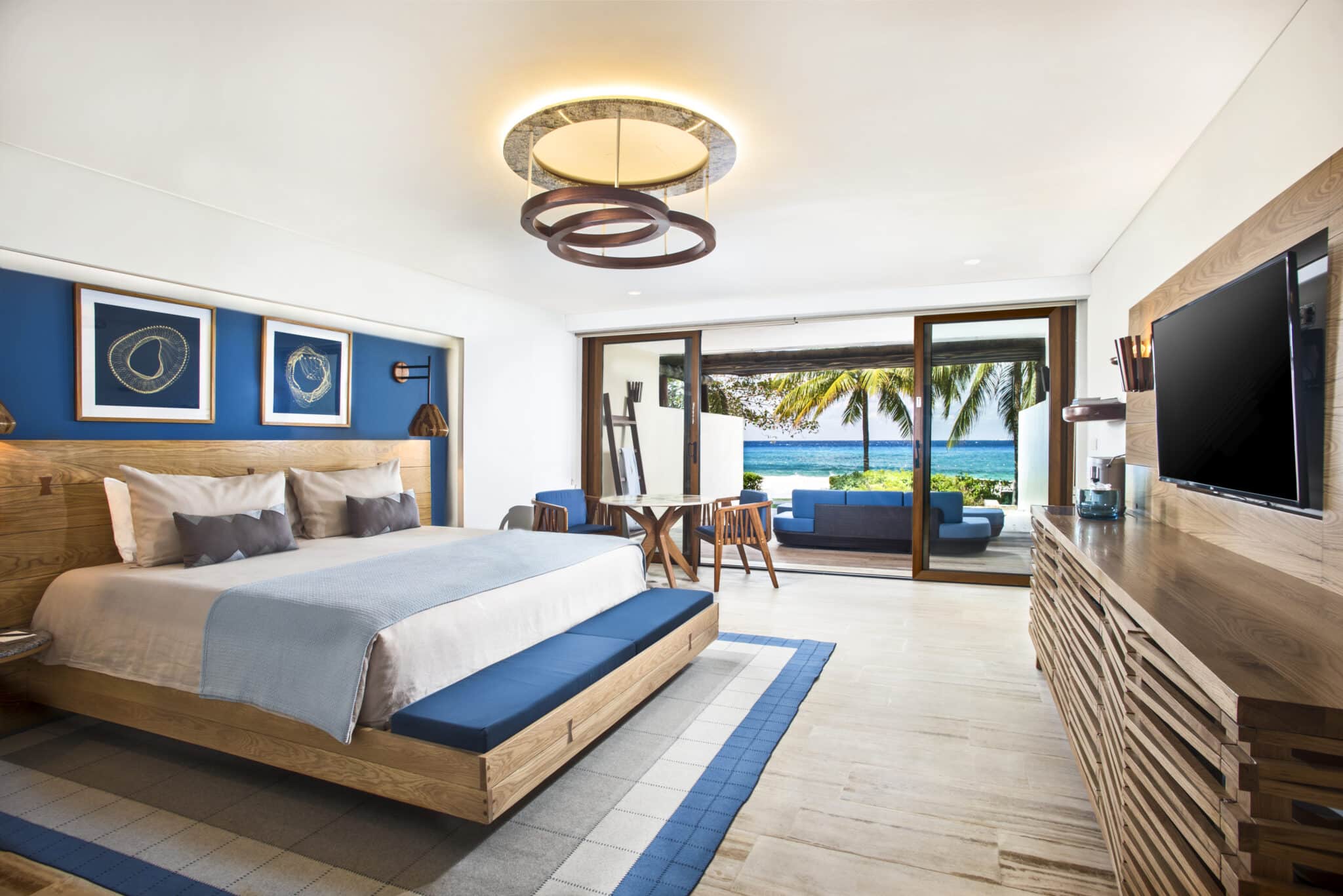 Luxury beach-front room