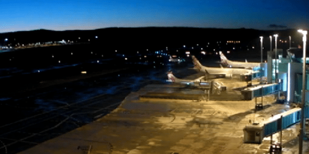 Screenshot from canberraairport.com.au/travellers/info-for-travellers/webcam