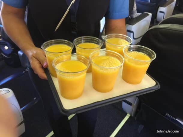 Pre-Departure Drinks on LAX-SEA on Alaska Airlines