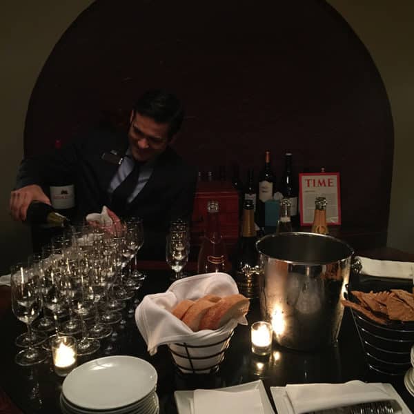 Our sommelier pairing wine and champagne
