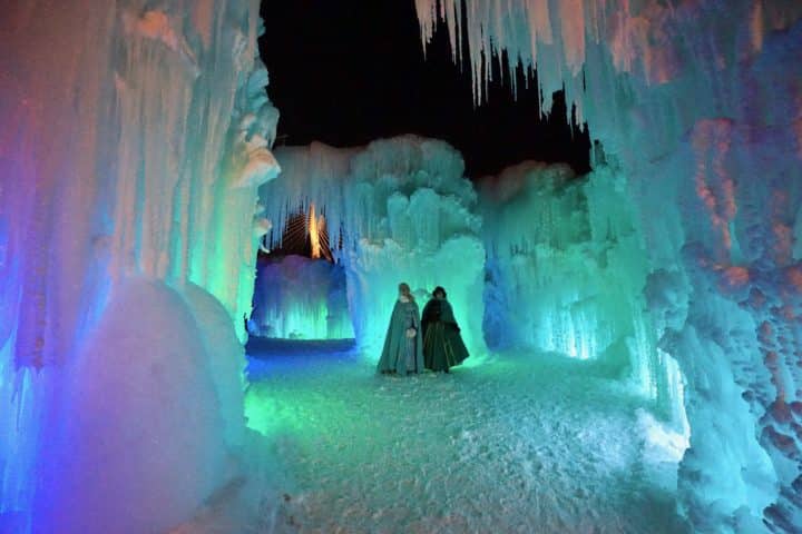Ice Castles (Credit: Tyler Walsh/Tourism Winnipeg)