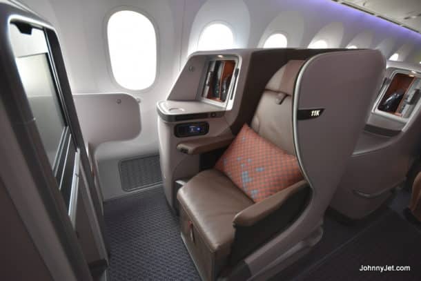 Singapore Airlines's new 787-10 business class begins with row 11
 