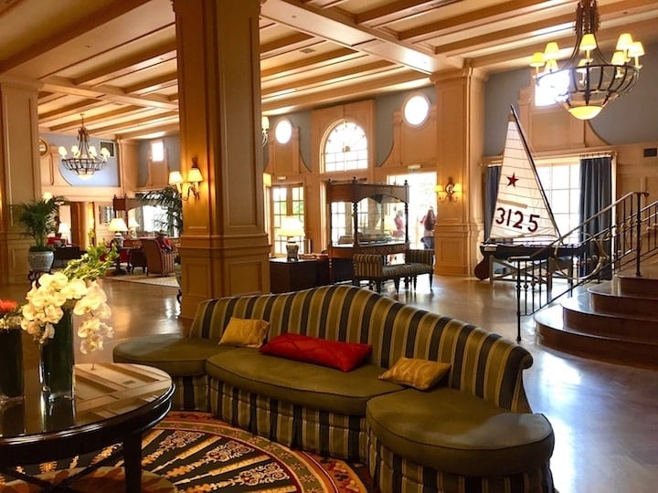 Yacht Club Resort lobby