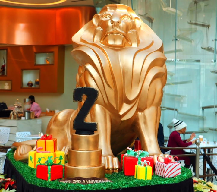 Chocolate lion made to celebrate the resort's second anniversary (Credit: Bill Rockwell)