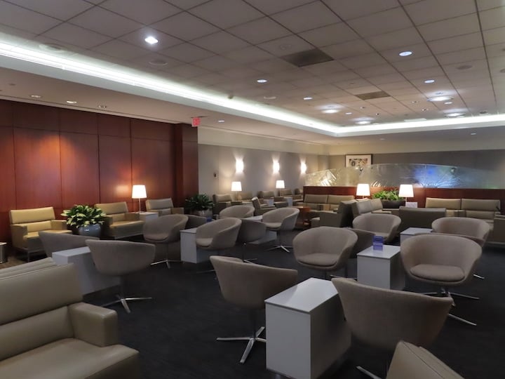 United lounge at Dulles near Gate C4