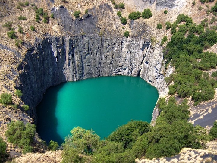 The Big Hole in Kimberley (Credit: South African Tourism)