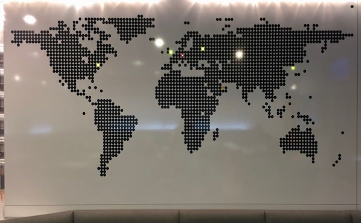 Light-up map in the MasterCard Lounge at PRG
