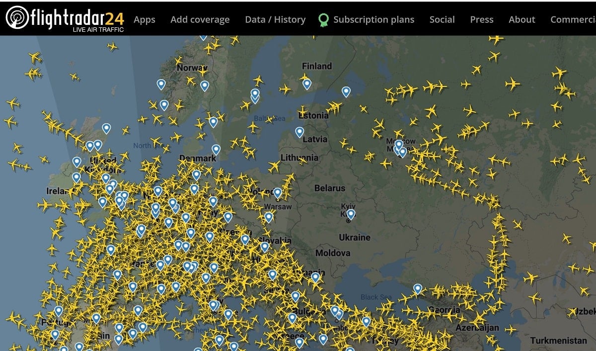 Flight Tracking Pilots Use - JohnnyJet.com