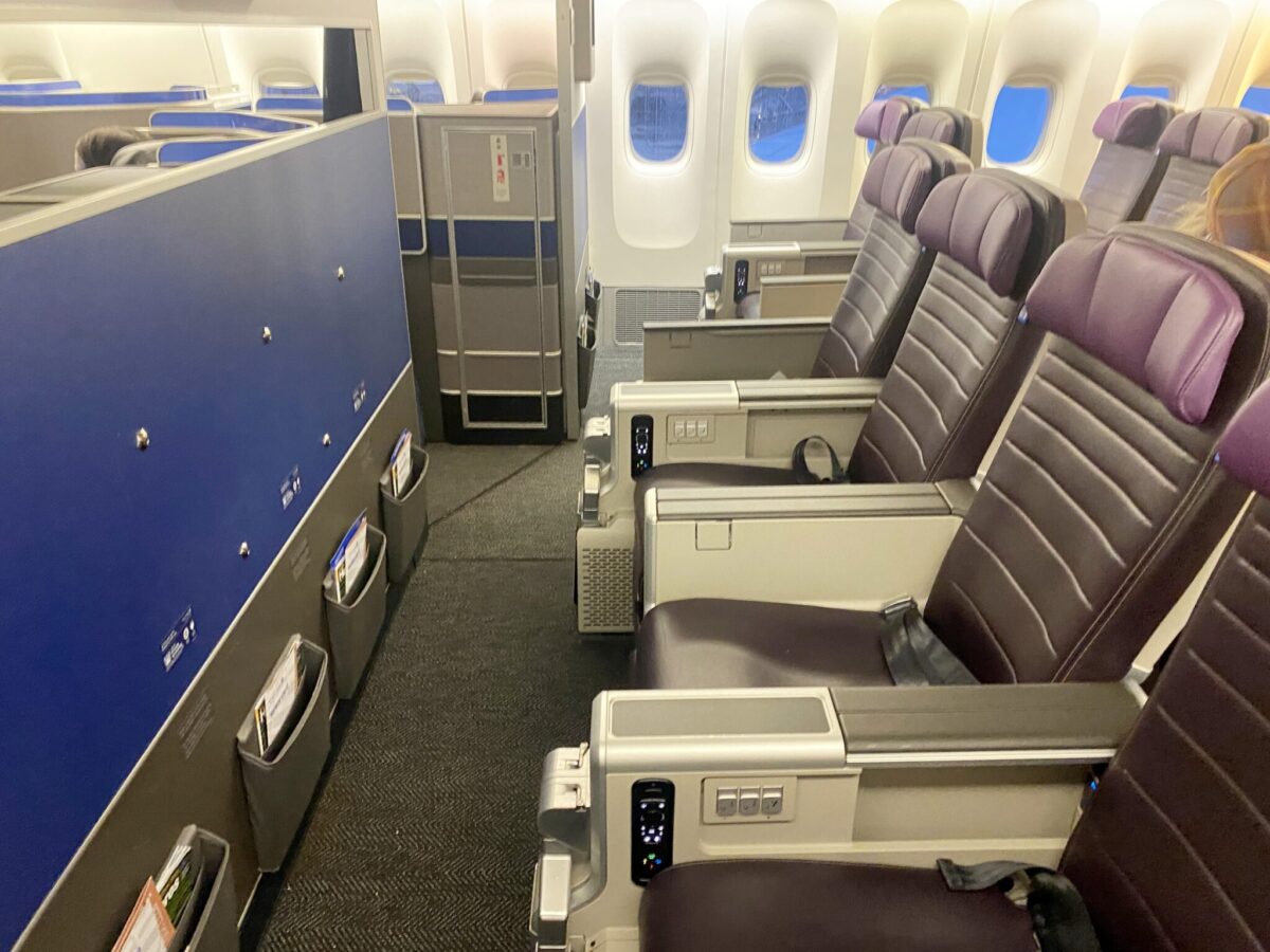 Trip Report Newark To Los Angeles In Premium Plus On United Airlines 777 200 Johnnyjet Com