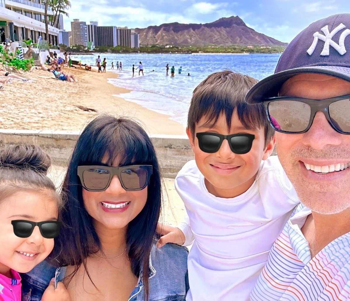 Johnny Jet and his family in Hawaii.