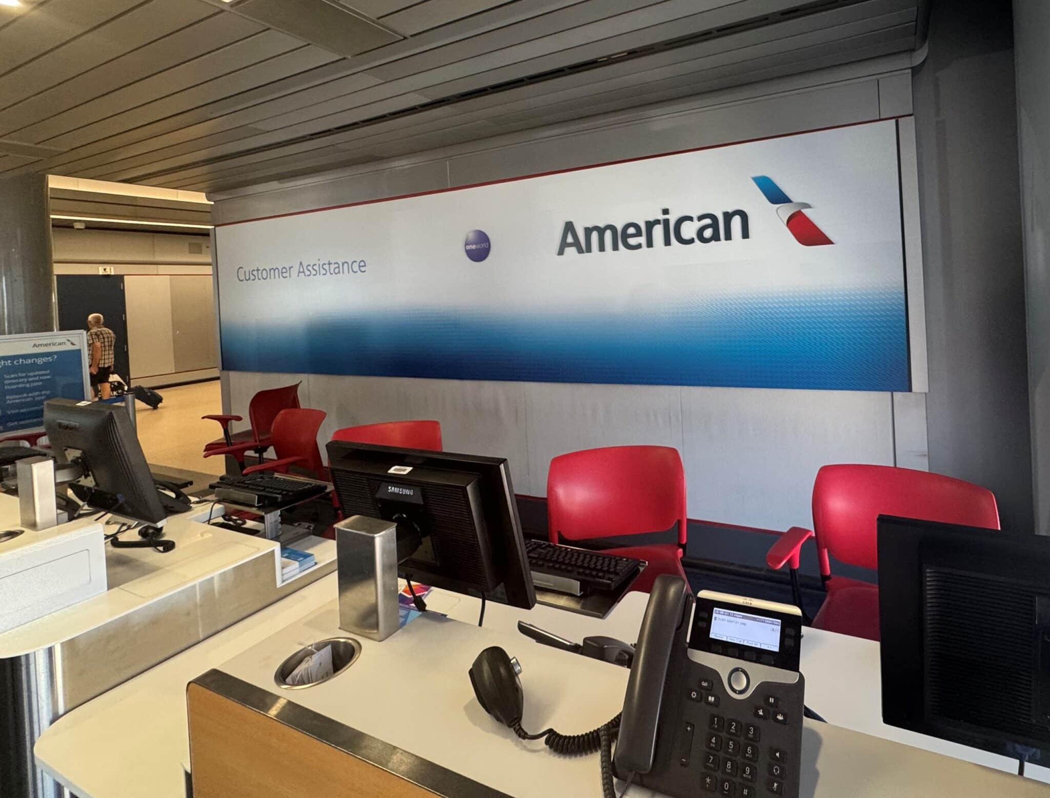 American Airlines Empty Customer Service Desk at ORD on Sept 1 2025