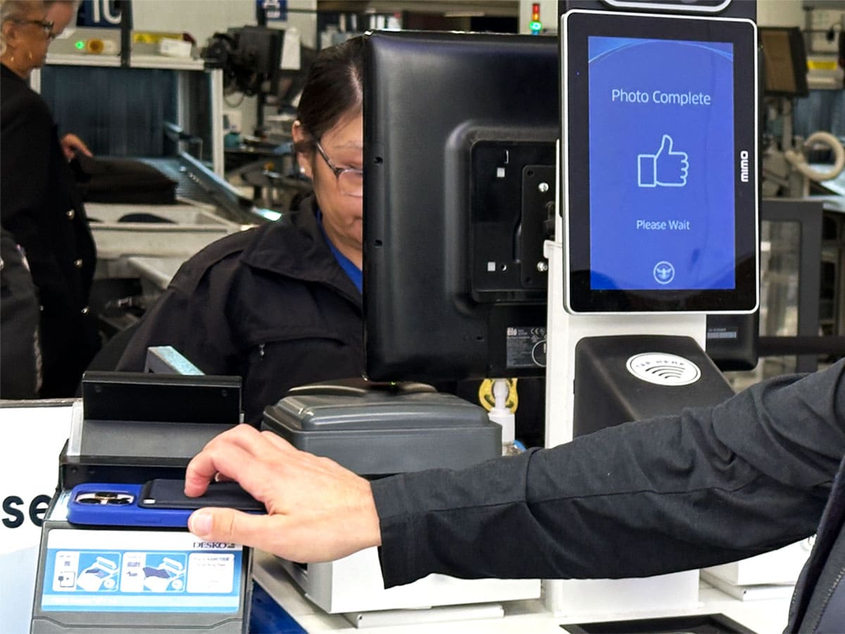 Passenger using Apple ID at TSA security checkpoint