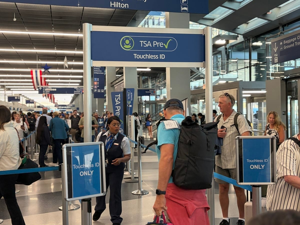 Johnny Jet going through TSA's Touchless ID