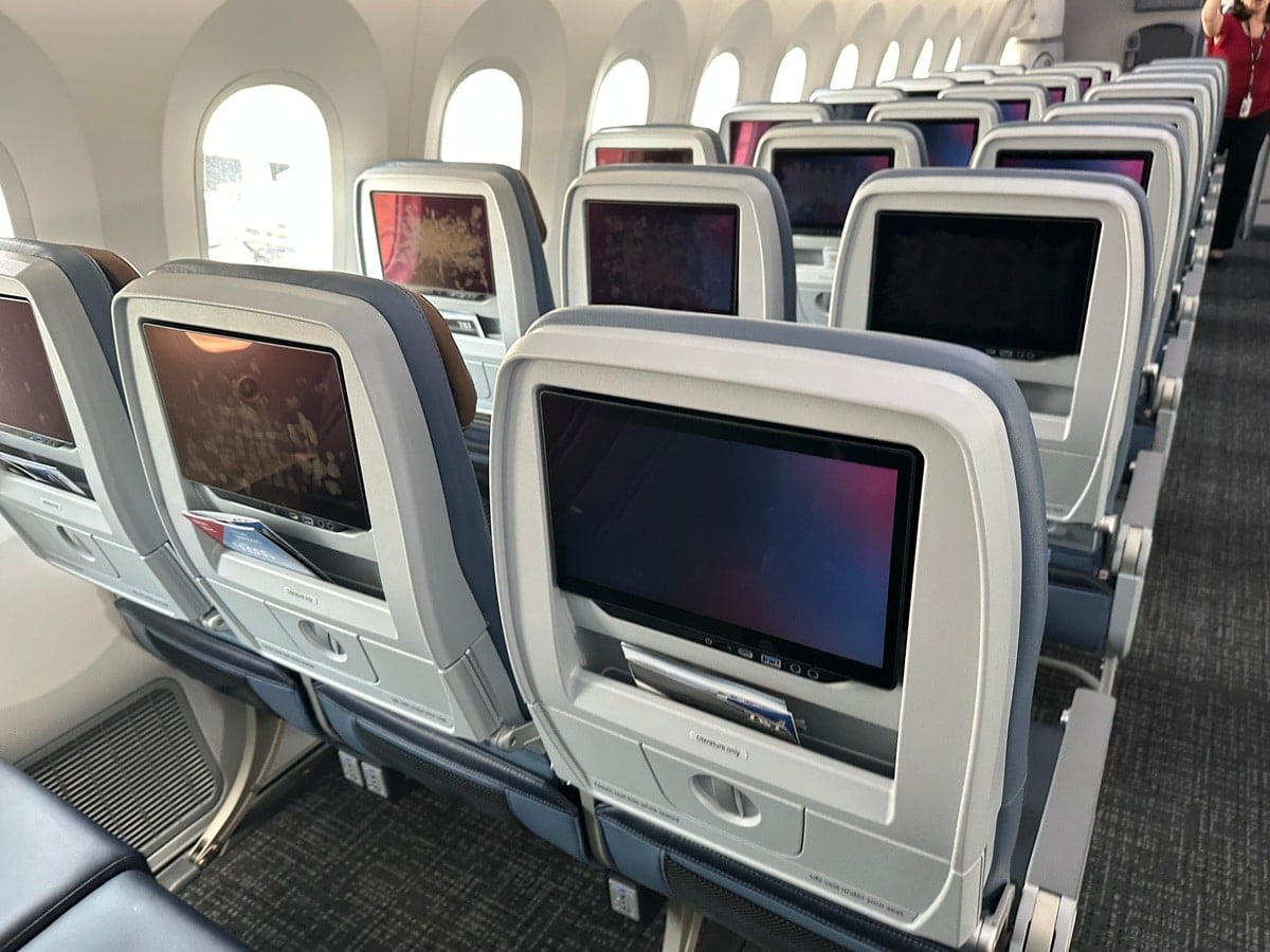 AA 787-9 Economy Seats